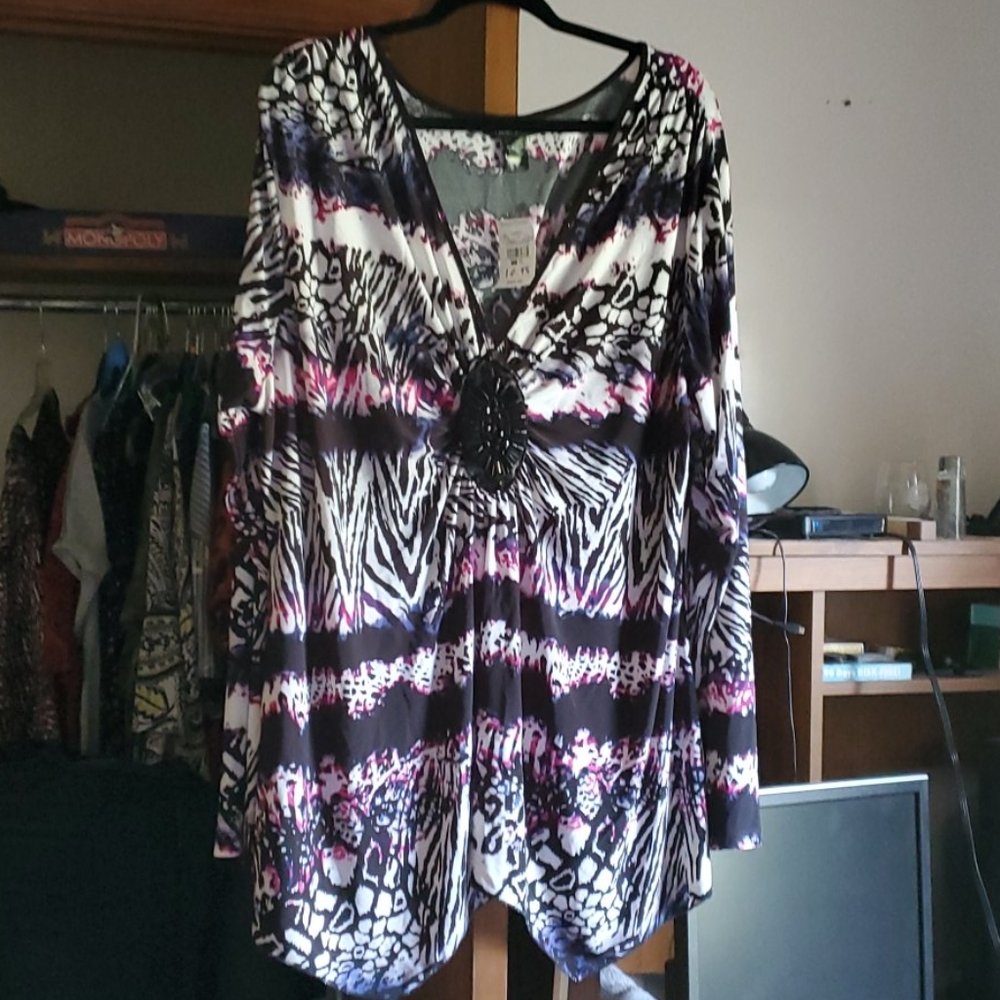 Long sleeve black and purple polyester blouse